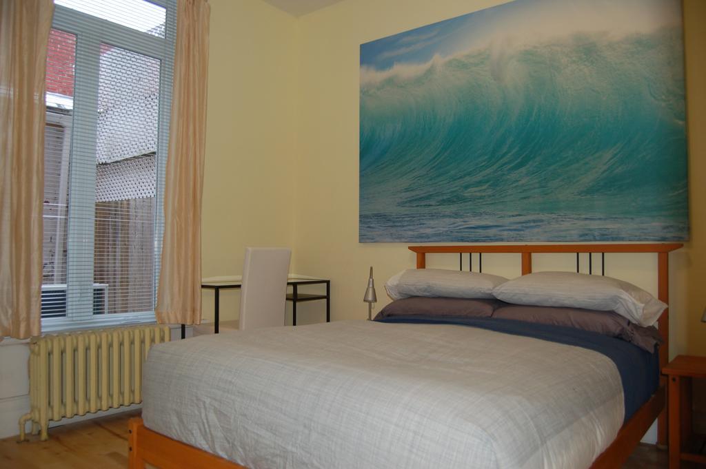 Le Chasseur Bed & Breakfast Montreal Bilik gambar