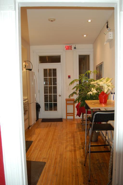 Le Chasseur Bed & Breakfast Montreal Luaran gambar