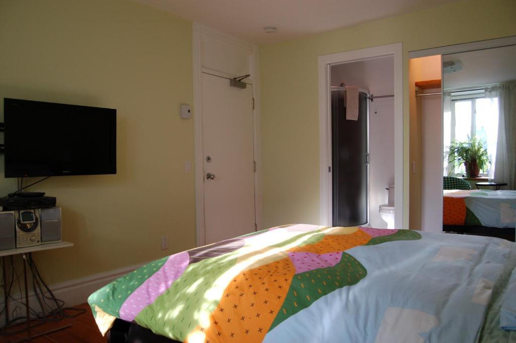 Le Chasseur Bed & Breakfast Montreal Bilik gambar